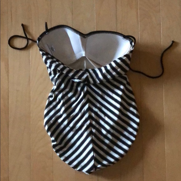 Robin Piccone Bianca Mitered Stripe one piece 10🖤 - Picture 4 of 4